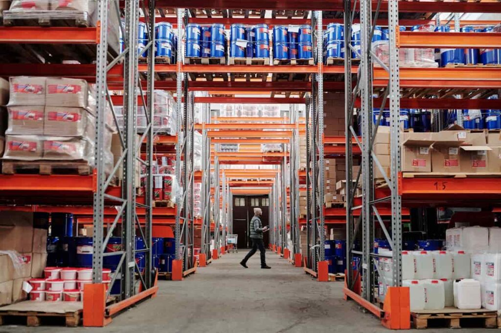Short-Term vs. Long-Term Warehousing