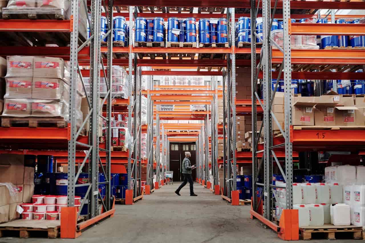 Short-Term vs. Long-Term Warehousing