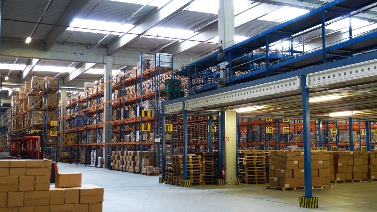 industrial warehouse with high-bay pallet racking systems